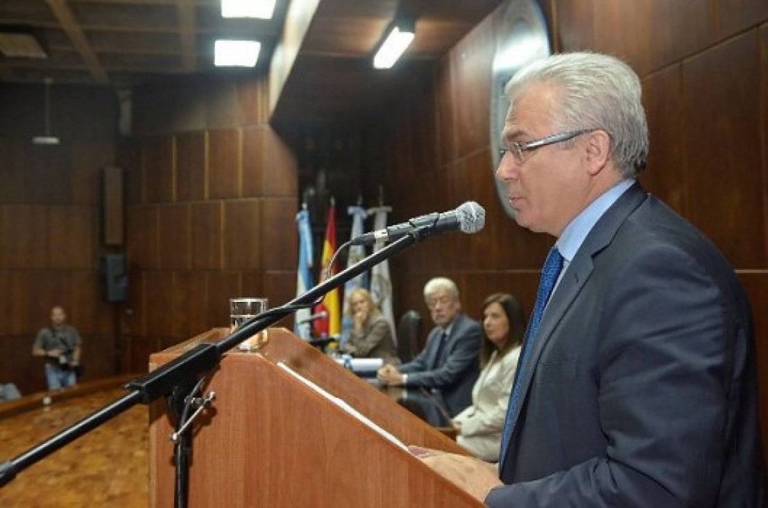 imagen [EDICIÓN A FONDO] Baltasar Garzón, es Doctor Honoris Causa de la UNCuyo.