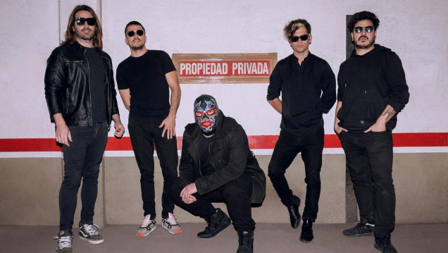 imagen Huge The Cara regresa a los escenarios 
