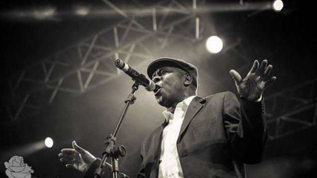 imagen Ibrahim Ferrer Jr. en la Nave Universitaria