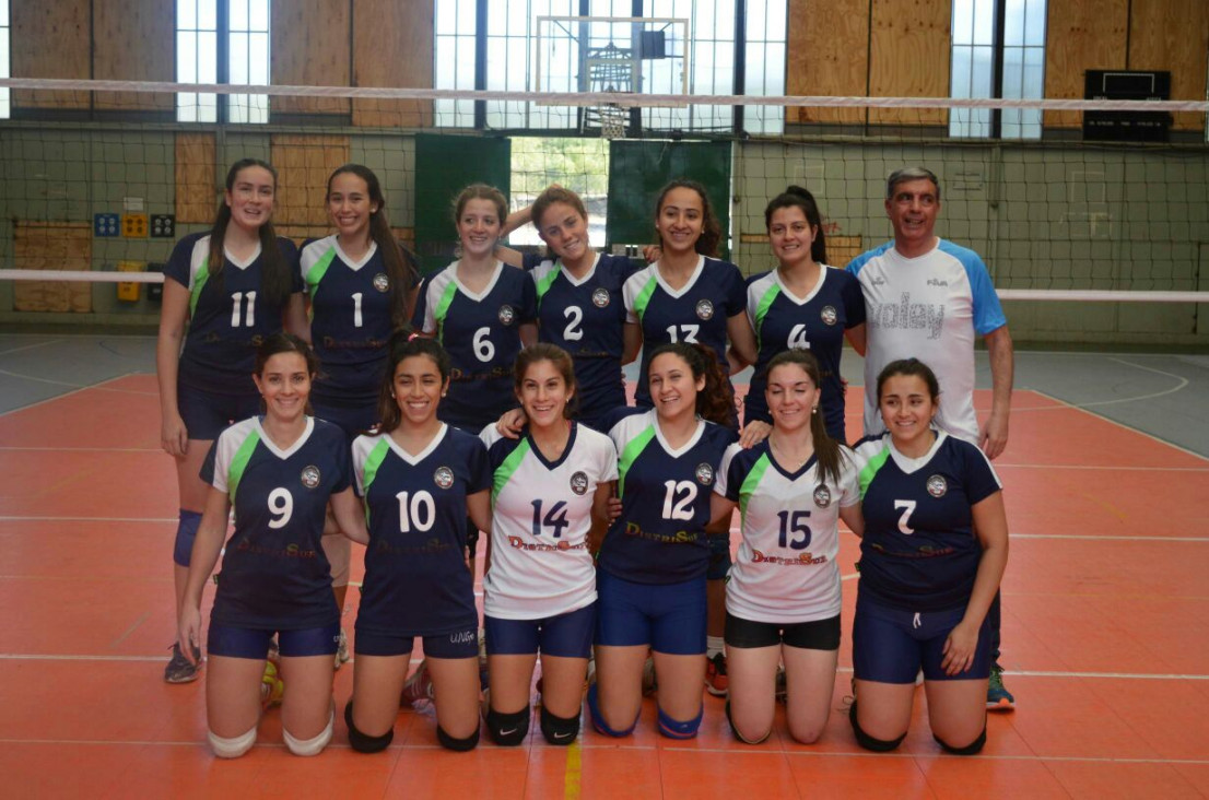 imagen  Las chicas de la UNCUYO se consagraron campeonas invictas