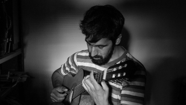 imagen Ernesto Pérez Matta les canta a otros en su nuevo disco
