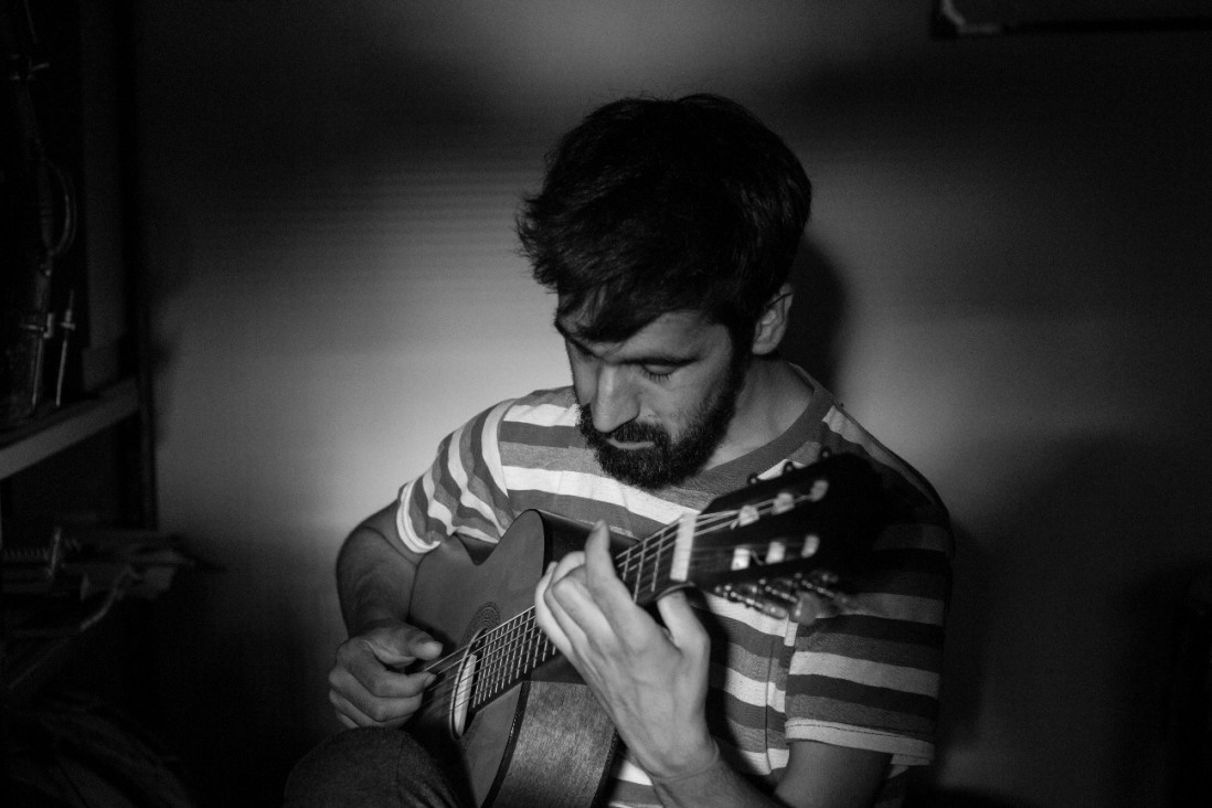 imagen Ernesto Pérez Matta les canta a otros en su nuevo disco