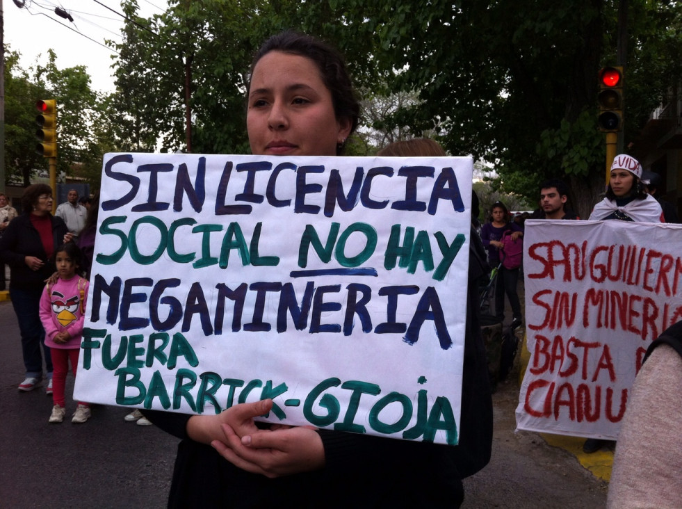 imagen "El petitorio solicita la prohibición de la minería a cielo abierto en San Juan"