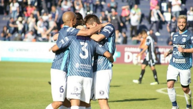 imagen La fiesta fue Azul