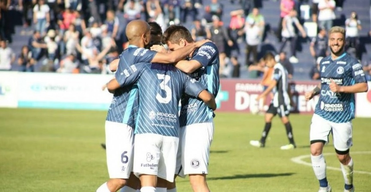 imagen La fiesta fue Azul