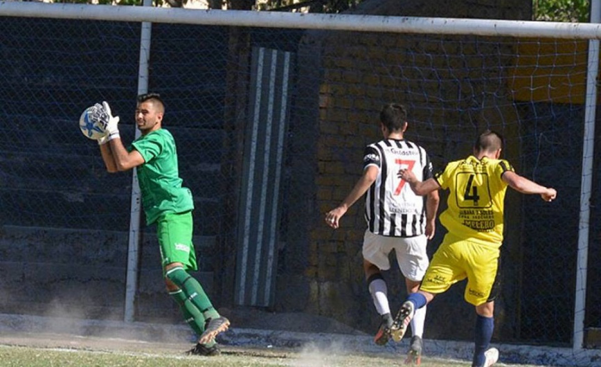 imagen Leandro Irrera: "Pensamos en ganar para no depender de nada ni de nadie"