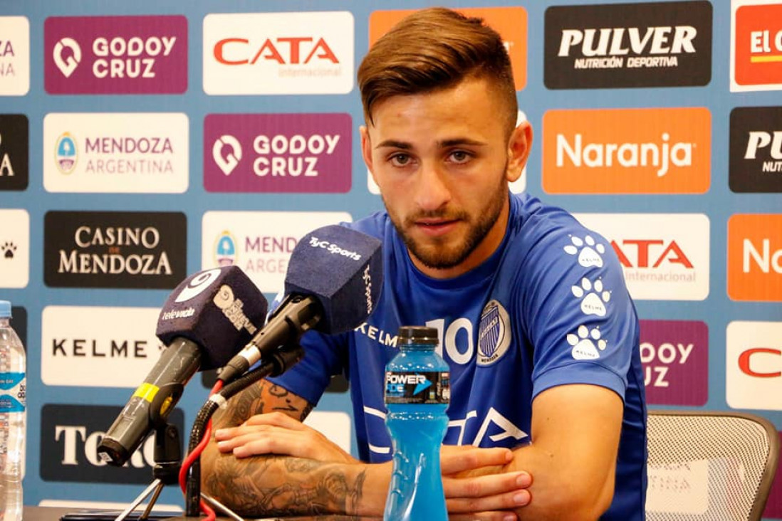 imagen Elías: "Uno siempre trabaja para estar entre los once"