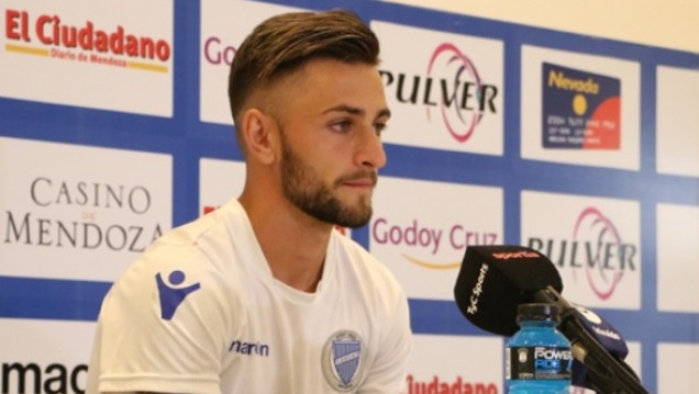 imagen Jalil Elias: "Trato de dar lo mejor para el equipo"