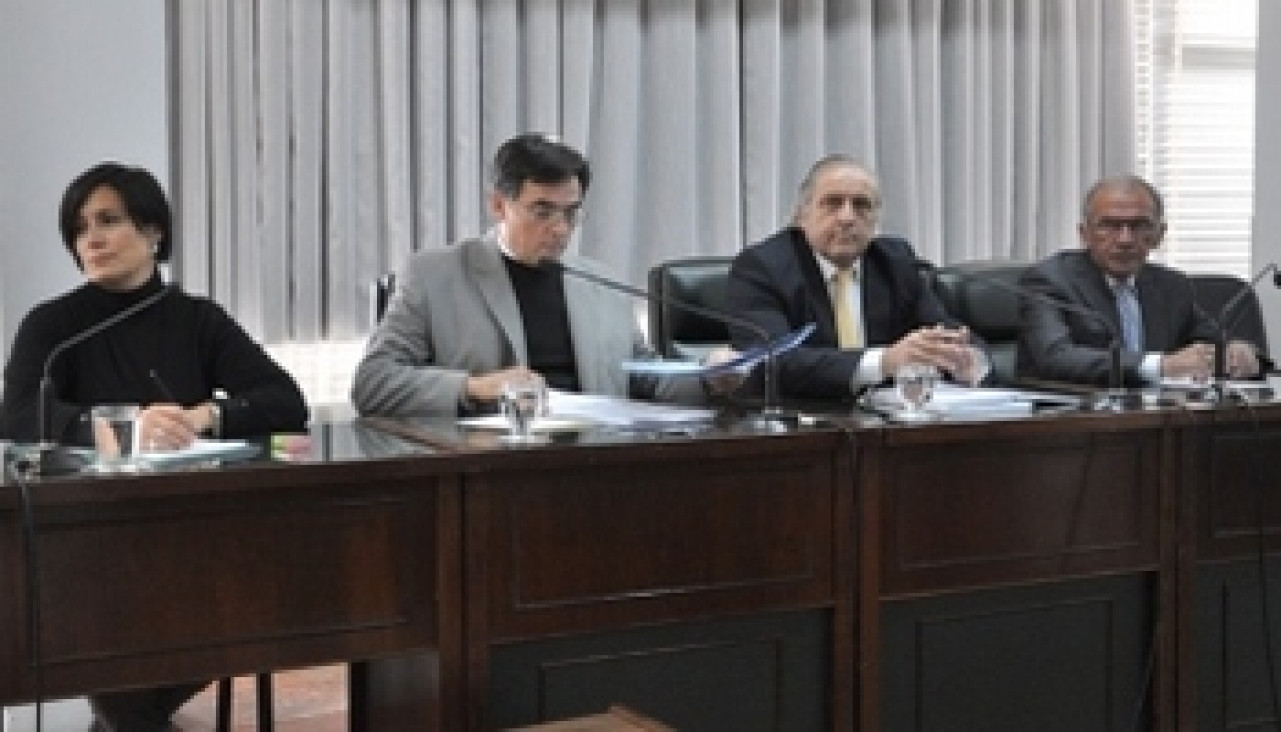 imagen Concentración en reclamo a la Justicia Federal en San Luis