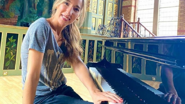 imagen Radio U, 30 años: Julieta Iglesias palpitó lo que será su presentación en la Nave UNCUYO 