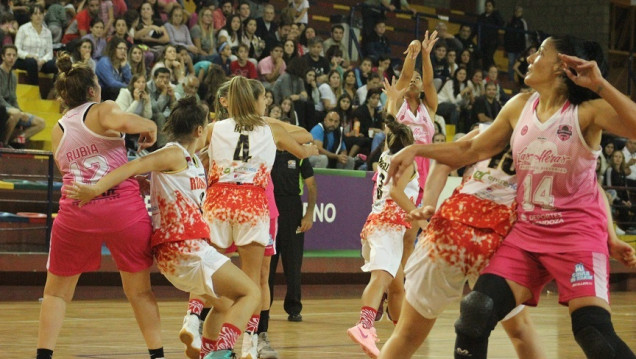 imagen Gran triunfo para el básquet femenino