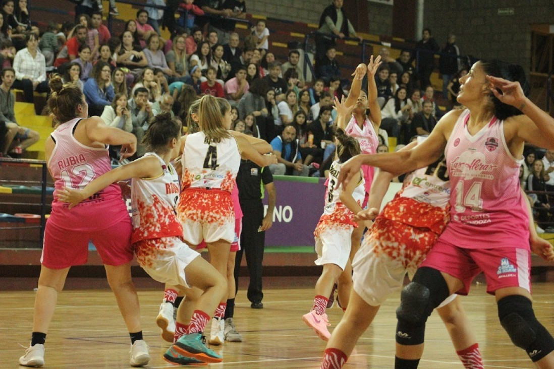 imagen Gran triunfo para el básquet femenino
