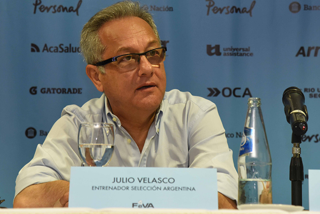 imagen Velasco dio cátedra en Córdoba