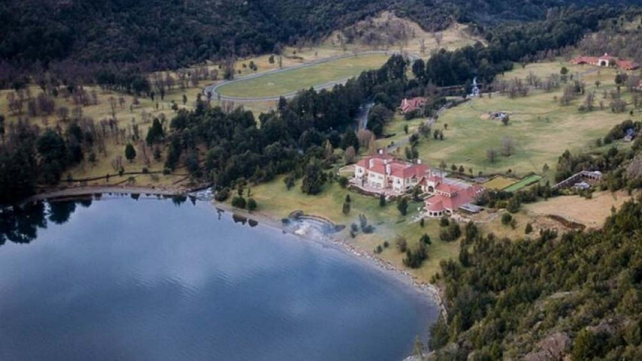 imagen Lago Escondido: conflicto por la tierra, acampe y otra marcha contra Joe Lewis