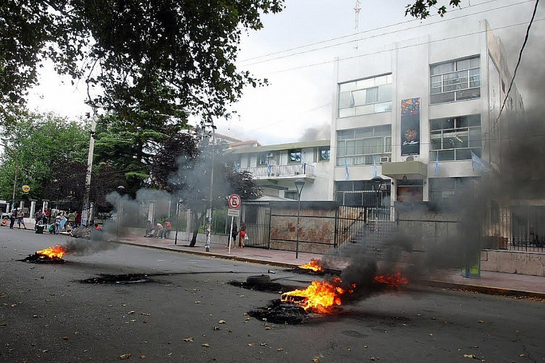 imagen Despidos en Las Heras afectan a las Bibliotecas Populares