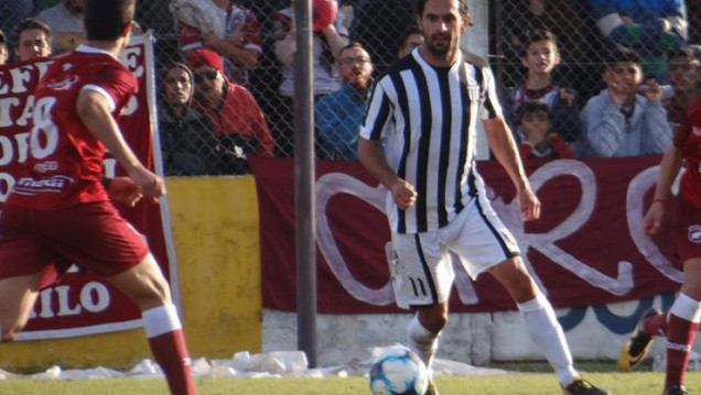 imagen Becerra: "Desde el primer partido dijimos que íbamos a ir por el ascenso"