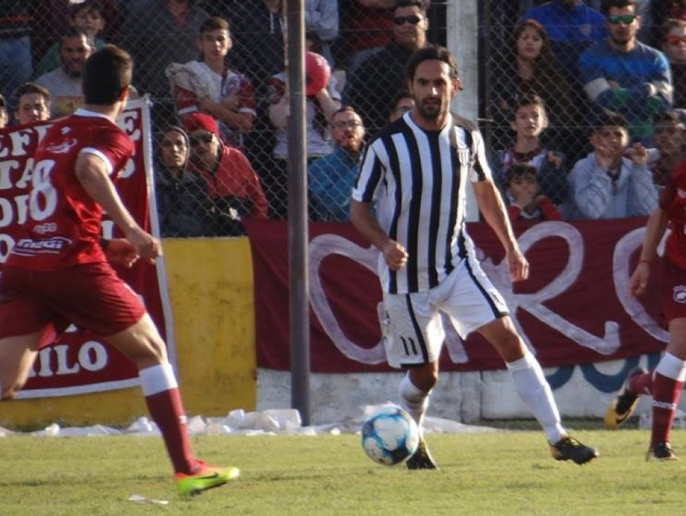imagen Becerra: "Desde el primer partido dijimos que íbamos a ir por el ascenso"