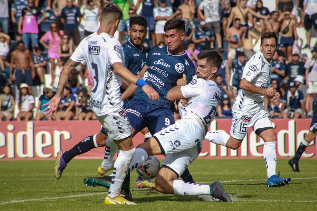 imagen Independiente Rivadavia buscará traer los tres puntos de Adrogué
