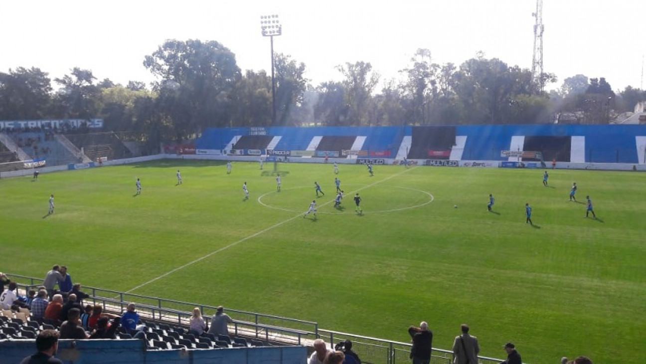 imagen La Lepra perdió el invicto
