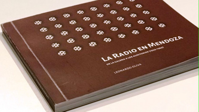 imagen Un libro que recorre la historia de la radio mendocina 
