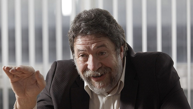 imagen Lozano: "El Gobierno ha decidido resignar soberanía para resolver la crisis"