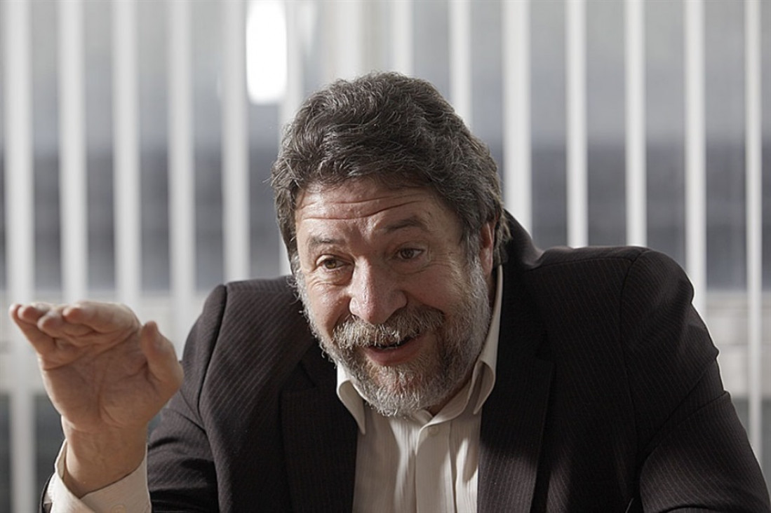 imagen Lozano: "El Gobierno ha decidido resignar soberanía para resolver la crisis"