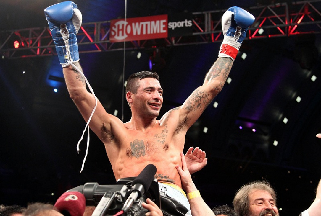 imagen Vuelve Matthysse y Rueda va por el cetro Pluma 