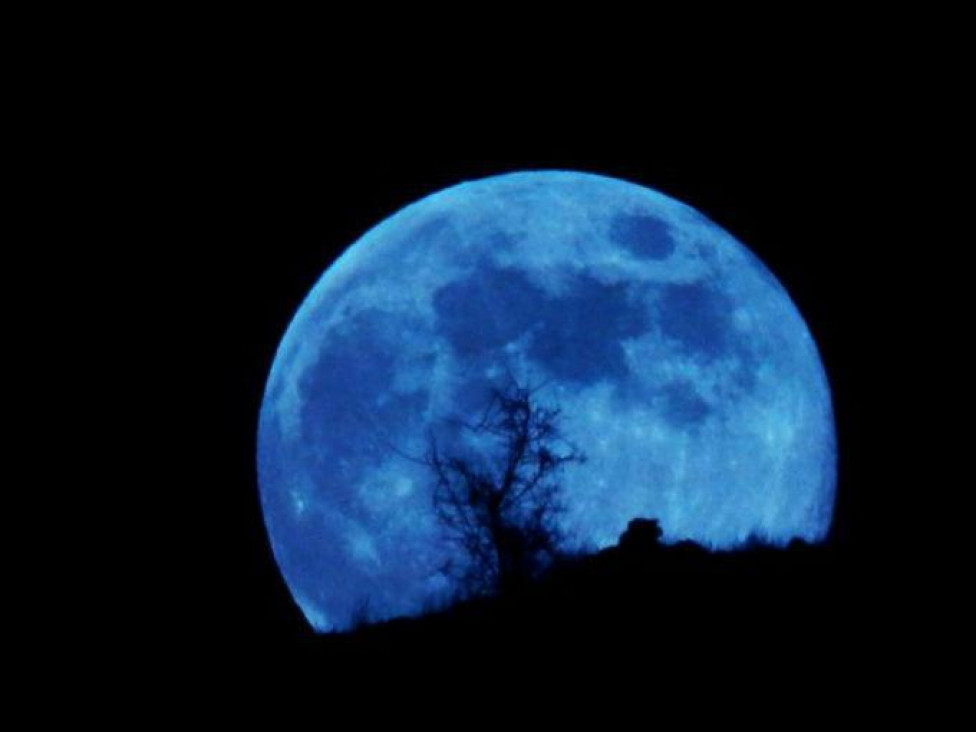 imagen La luna, las estrellas y los cuerpos celestes, más cerca
