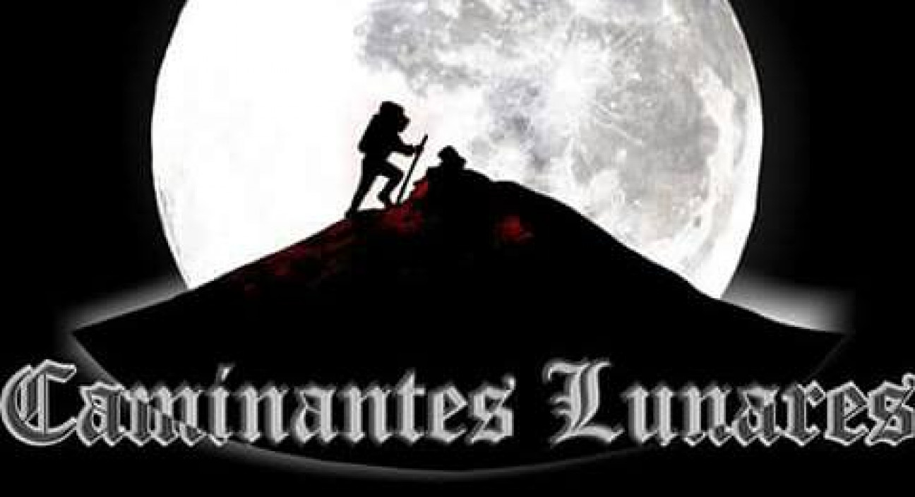 imagen "Caminata y Cine Lunático de Luna llena" en el cerro Arco