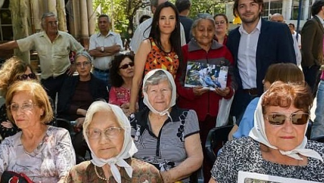 imagen En Mendoza homenajearon a las Madres de plaza de Mayo