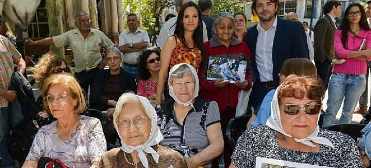 imagen En Mendoza homenajearon a las Madres de plaza de Mayo