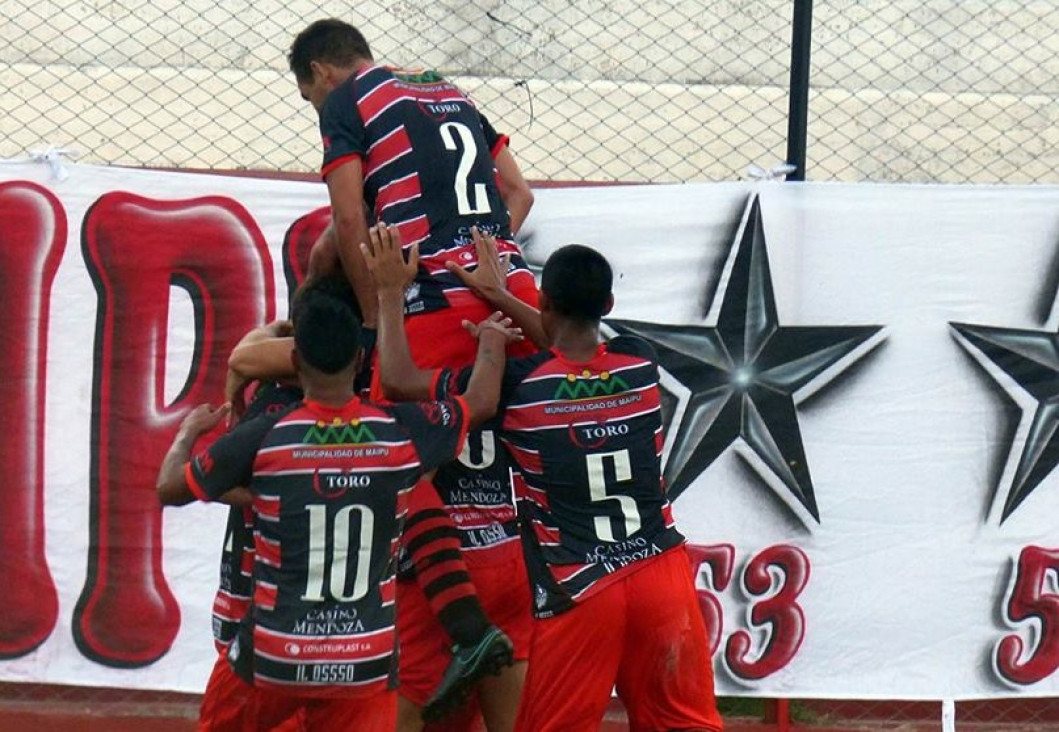 imagen El Cruzado ganó en la Fortaleza y continúa puntero
