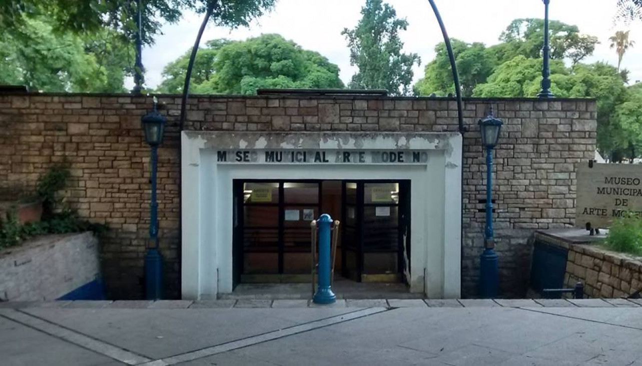 imagen "Mientras tanto, espero", frente al MMAM