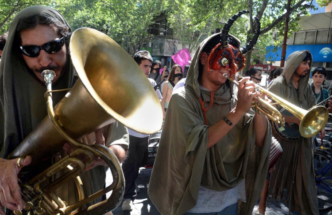 imagen Podría flexibilizarse el Código de Convivencia capitalino para artistas callejeros
