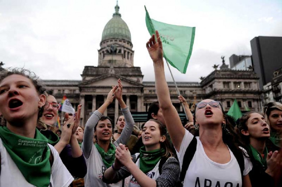 imagen Aborto: "La sociedad ya lo legalizó"