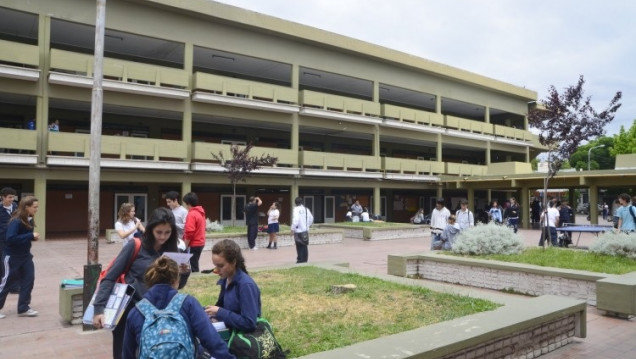 imagen Colegios de la UNCUYO tendrán una semana más de clases para completar el calendario académico 