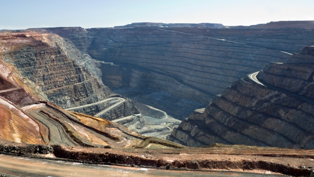 imagen Ley de Glaciares: "Le pedimos al presidente Mauricio Macri que cierre la mina Veladero"