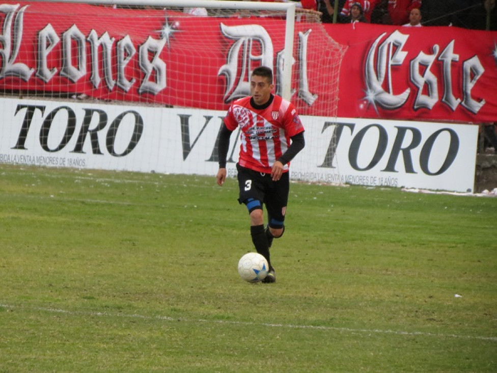 imagen  Maximiliano Sandoval: "Apuntamos al ascenso"