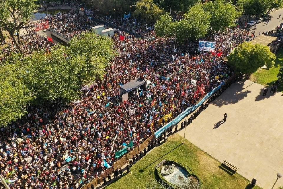imagen Julieta Lavarello: "Los políticos saben que es un delito modificar la 7722"