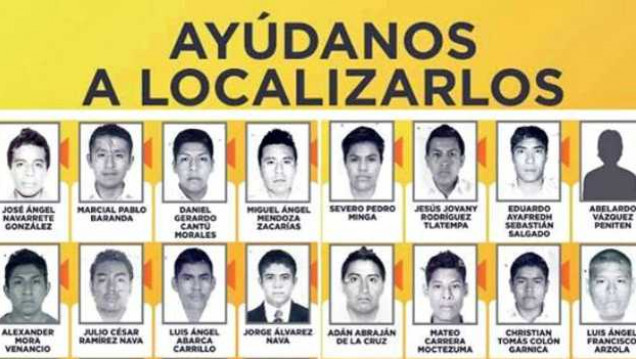 imagen El presidente mexicano, Peña Nieto, recibe a familiares de las y  los estudiantes desaparecidos