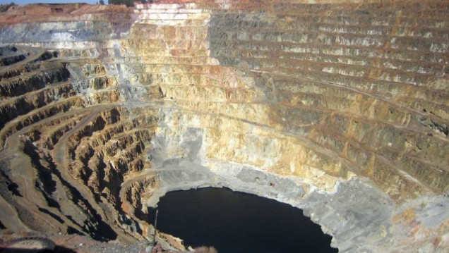 imagen Minería por zonas en Chubut: "La ley se aprobó entre gallos y medianoche para evitar toda movilización"