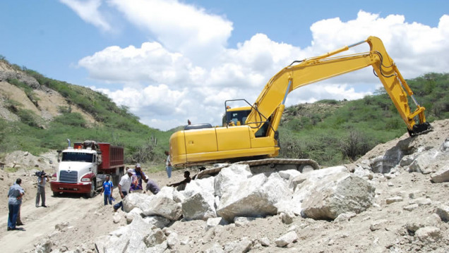 imagen Se presentaron dos proyectos que abren la puerta a la minería en Mendoza