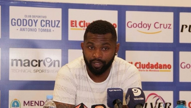 imagen Santiago García: "Cuando arrancó el torneo no pensábamos estar en esta situación"