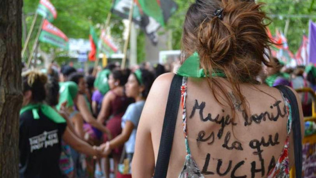 imagen "Mujer Bonita"* de A. Cuervo Taboada