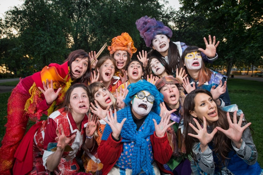 imagen Zamba y Canuta, mujeres chilenas en ritmo de murga