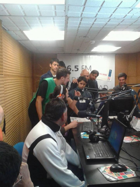 imagen Naranjito en Radio Universidad