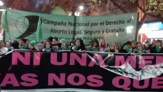 imagen #NiUnaMenos: feminismo organizado 