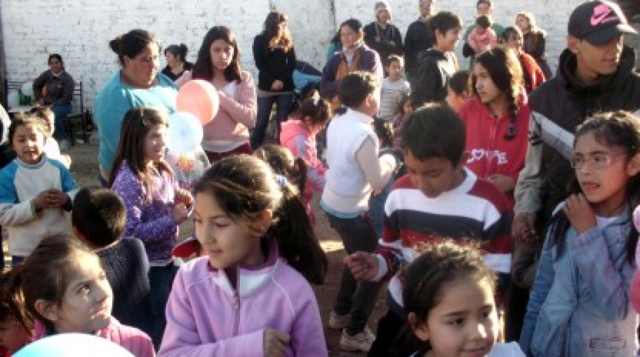 imagen Donación de juguetes en el Barrio La Favorita
