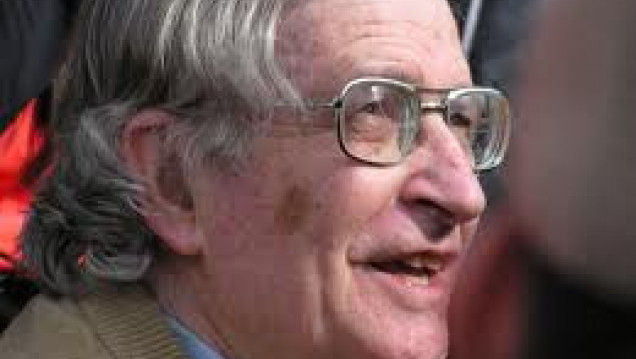 imagen "Una campaña terrorista que genera terroristas en potencia" dice Noam Chomsky