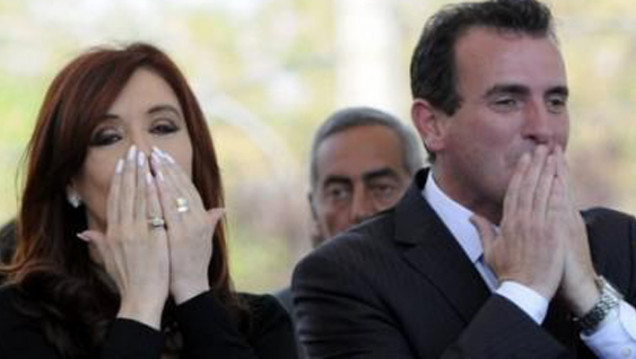 imagen Cristina recibirá a gobernadores de provincias petroleras para discutir la Ley de Hidrocarburos